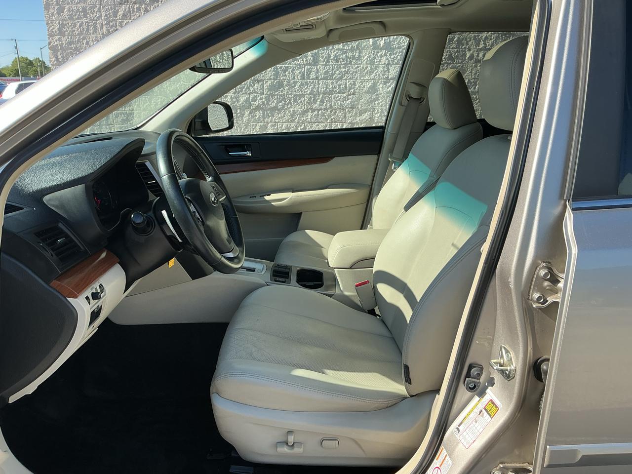 Subaru Outback 2.5i Limited 2014