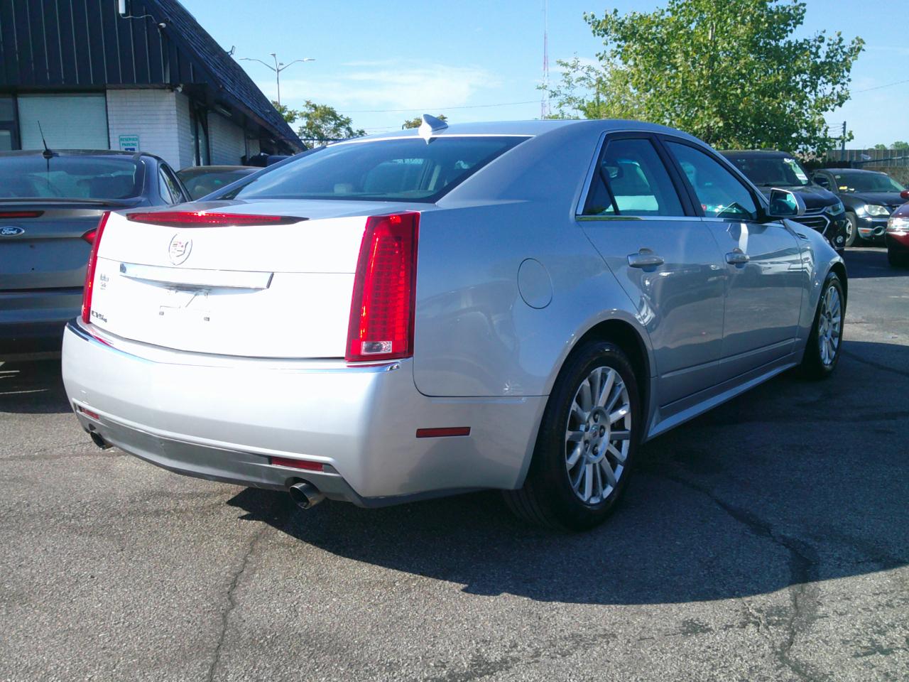 Cadillac CTS 3.0L Base AWD 2010