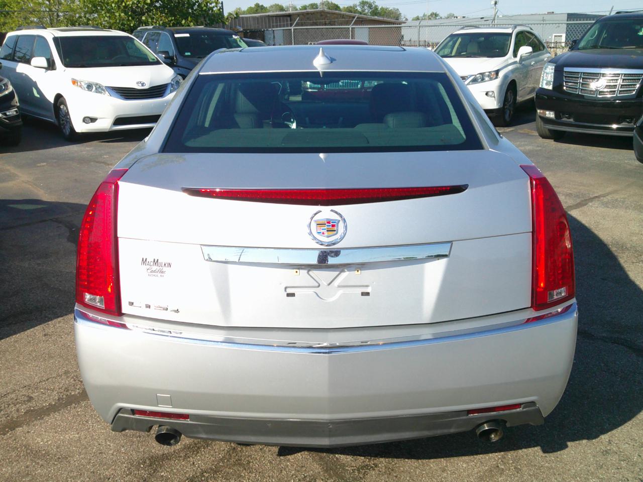 Cadillac CTS 3.0L Base AWD 2010