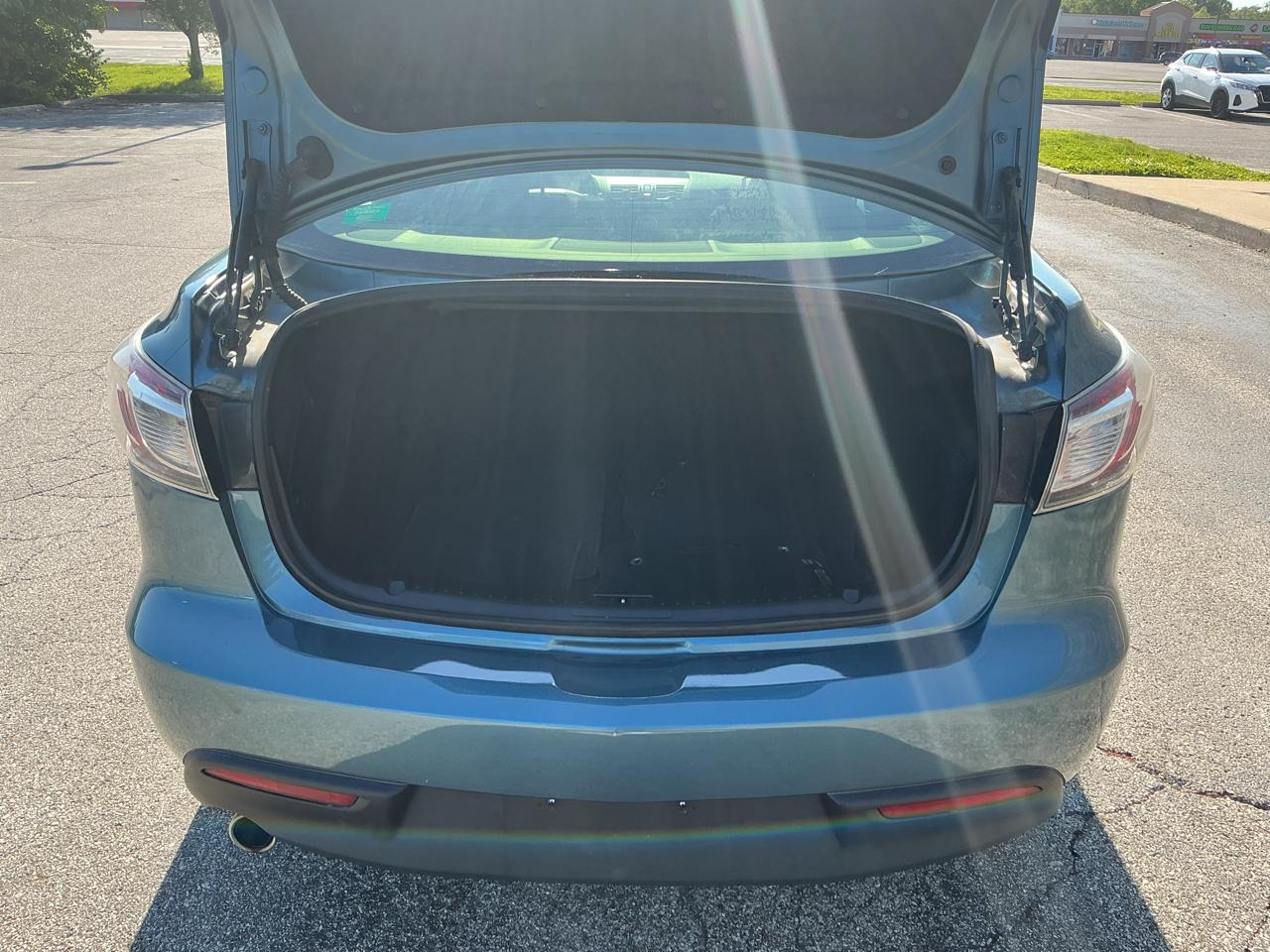 Mazda MAZDA3 i Touring 4-door 2011