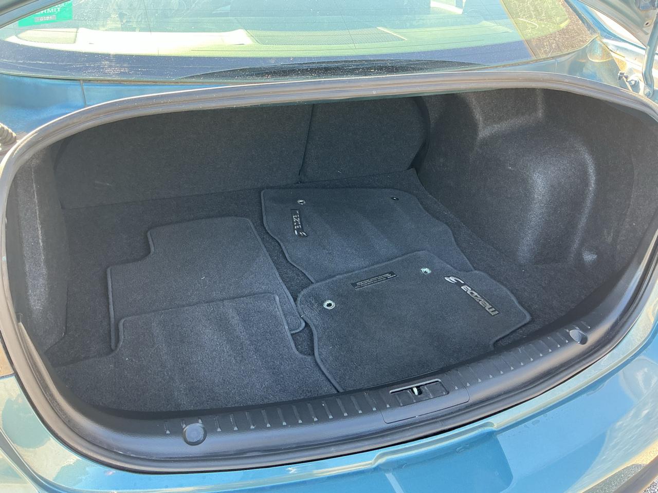 Mazda MAZDA3 i Touring 4-door 2011