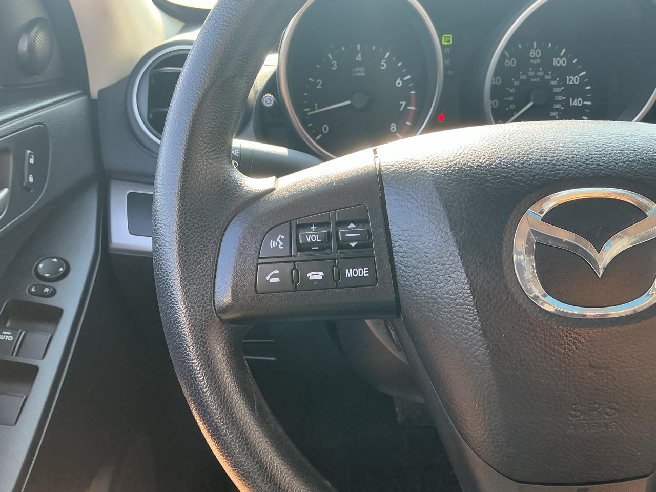 Mazda MAZDA3 i Touring 4-door 2011
