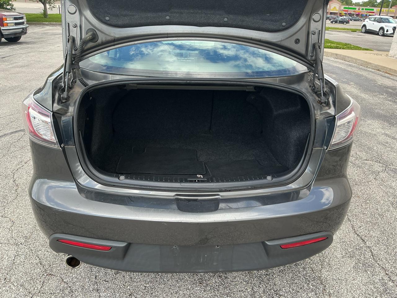 Mazda MAZDA3 i Touring 4-door 2010