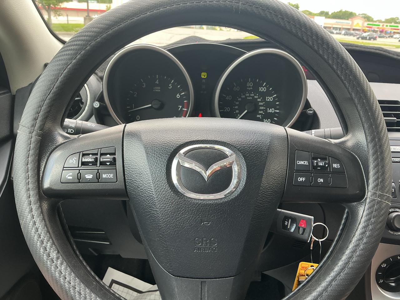 Mazda MAZDA3 i Touring 4-door 2010