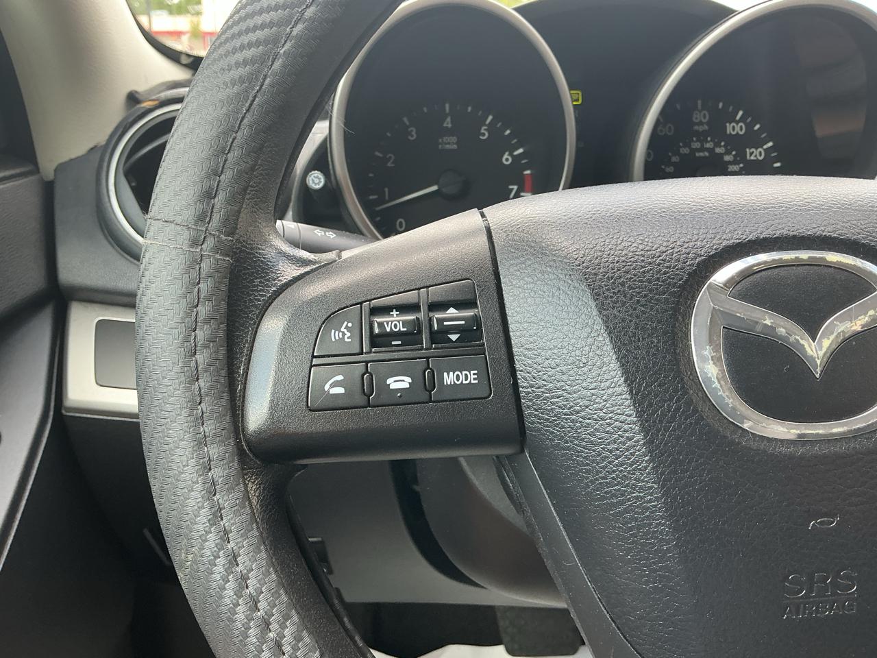 Mazda MAZDA3 i Touring 4-door 2010
