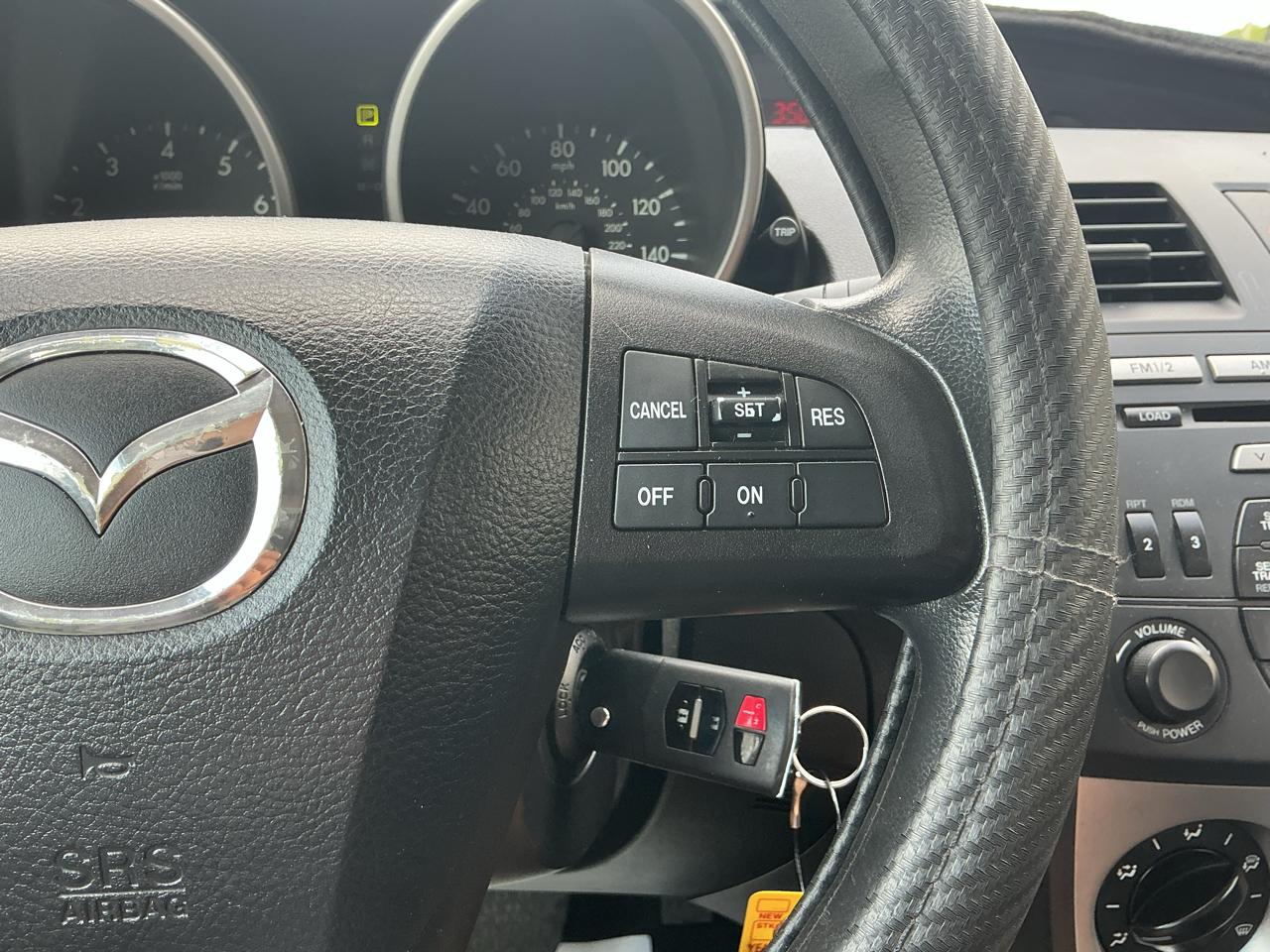 Mazda MAZDA3 i Touring 4-door 2010