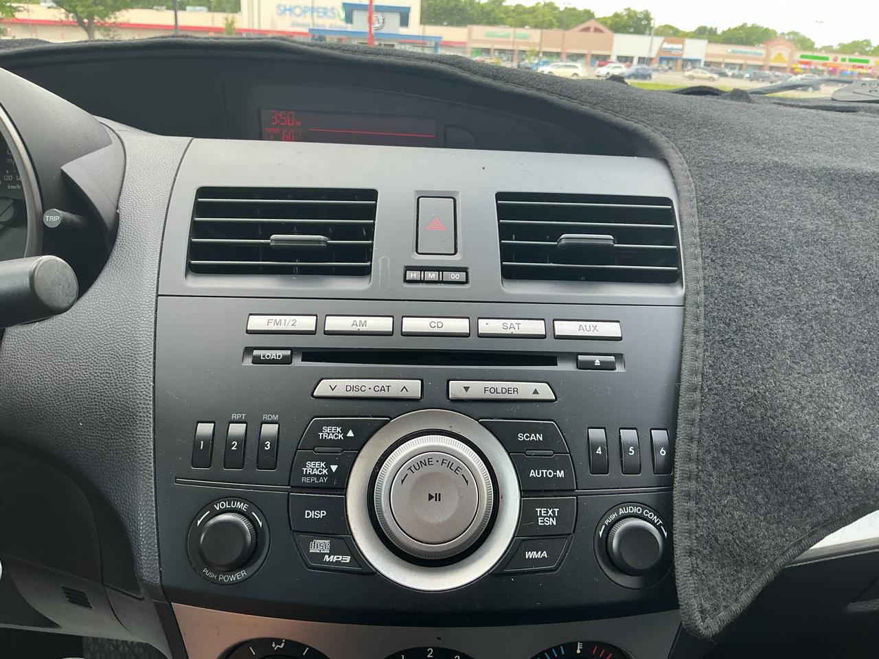 Mazda MAZDA3 i Touring 4-door 2010