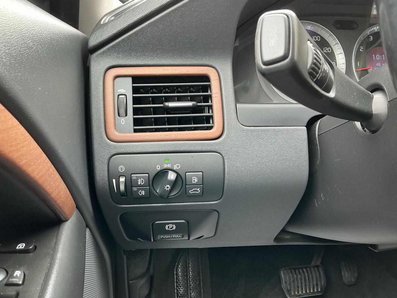 Volvo XC70 3.2 2010