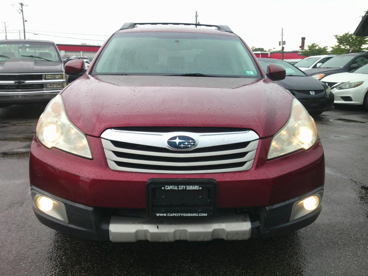 Subaru Outback 2.5i Limited 2011