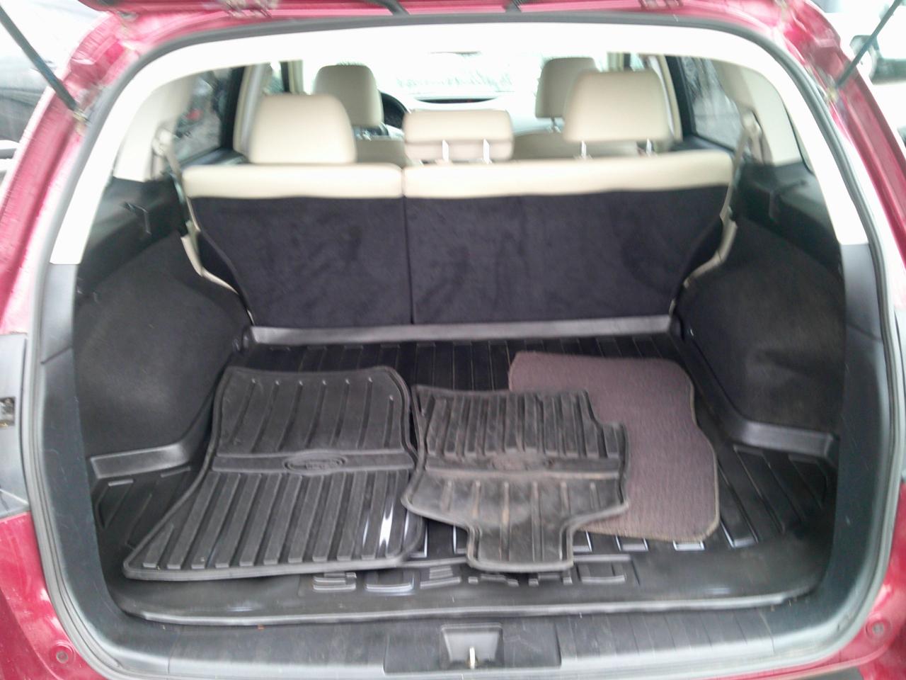 Subaru Outback 2.5i Limited 2011
