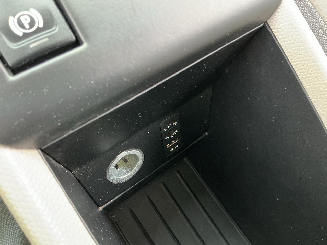 BMW i3 Base w/Range Extender 2015