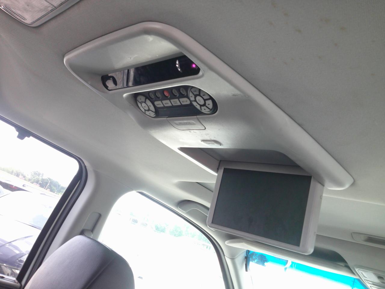 Honda Pilot Touring 4WD 5-Spd AT with DVD 2012