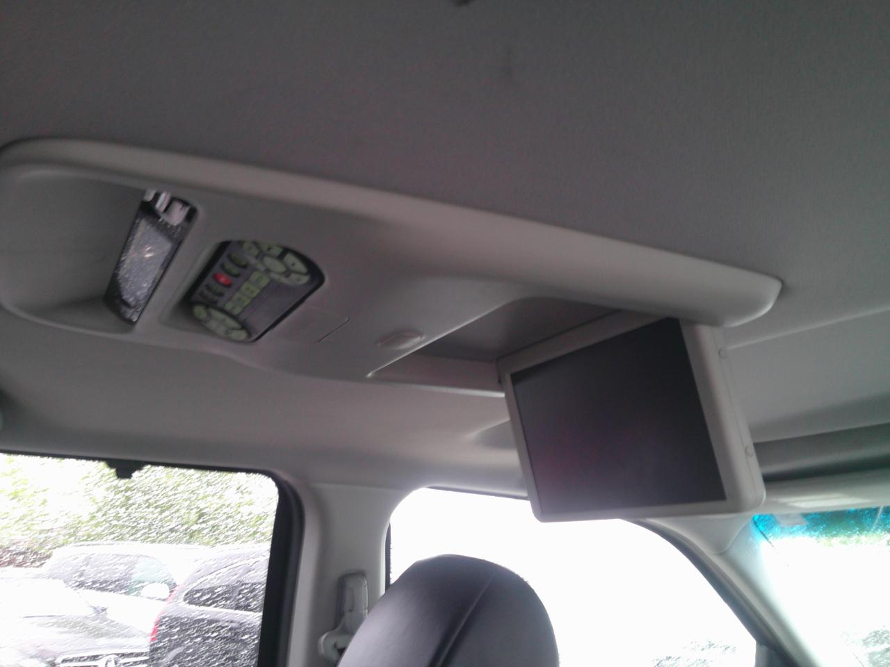 Honda Pilot Touring 4WD 5-Spd AT with DVD 2011