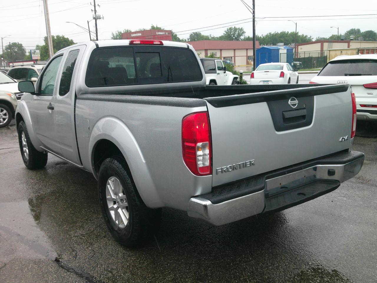 Nissan Frontier SV King Cab 5AT 4WD 2016