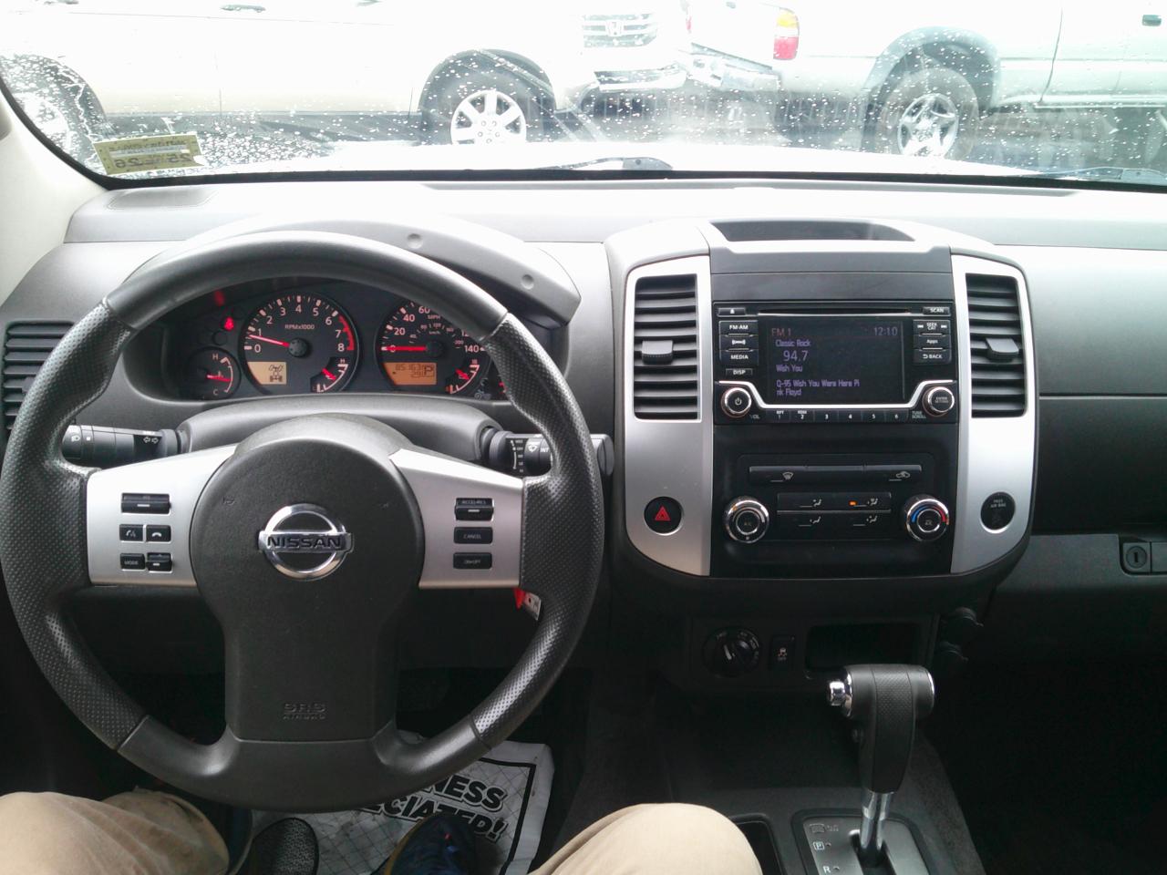Nissan Frontier SV King Cab 5AT 4WD 2016