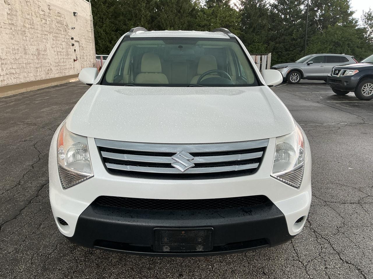 Suzuki XL-7 Base 2-Row 2WD 2008