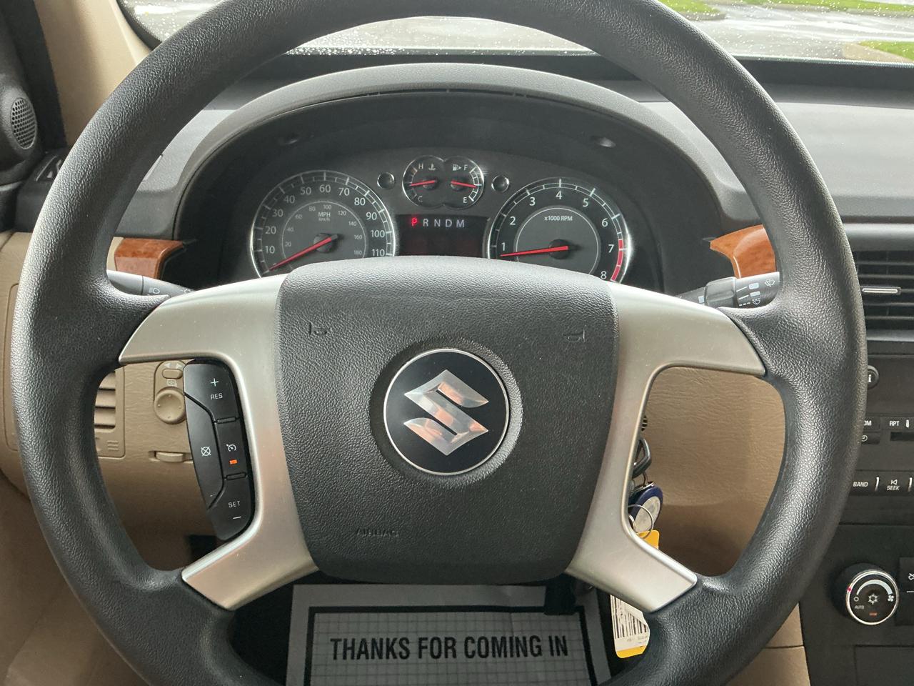 Suzuki XL-7 Base 2-Row 2WD 2008