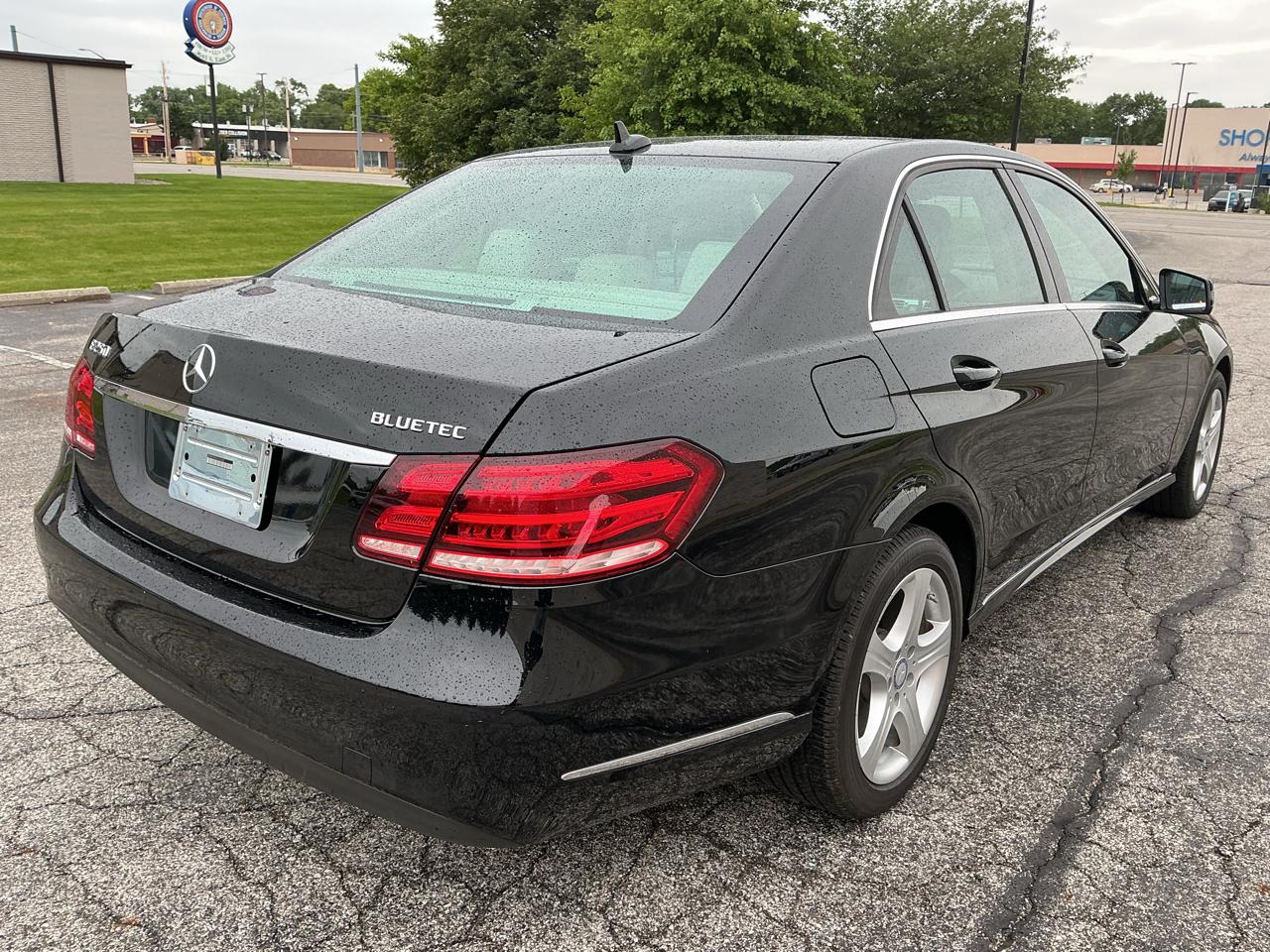 Mercedes-Benz E-Class E250 BlueTEC Sedan 2014