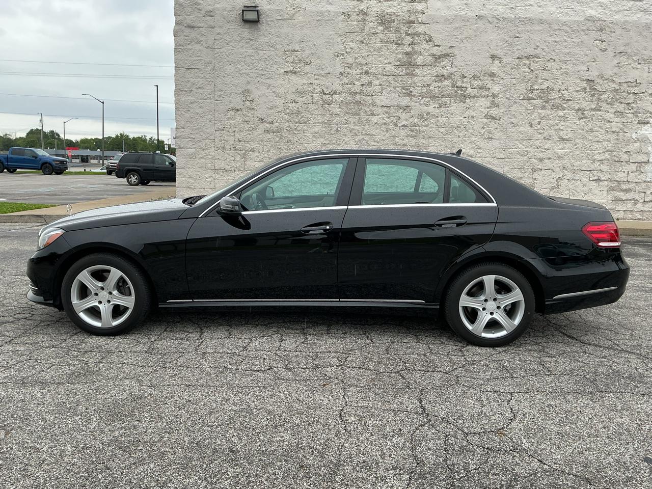 Mercedes-Benz E-Class E250 BlueTEC Sedan 2014