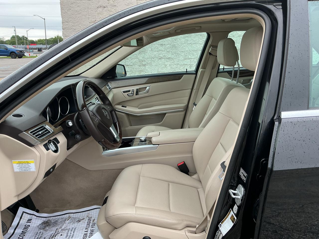 Mercedes-Benz E-Class E250 BlueTEC Sedan 2014