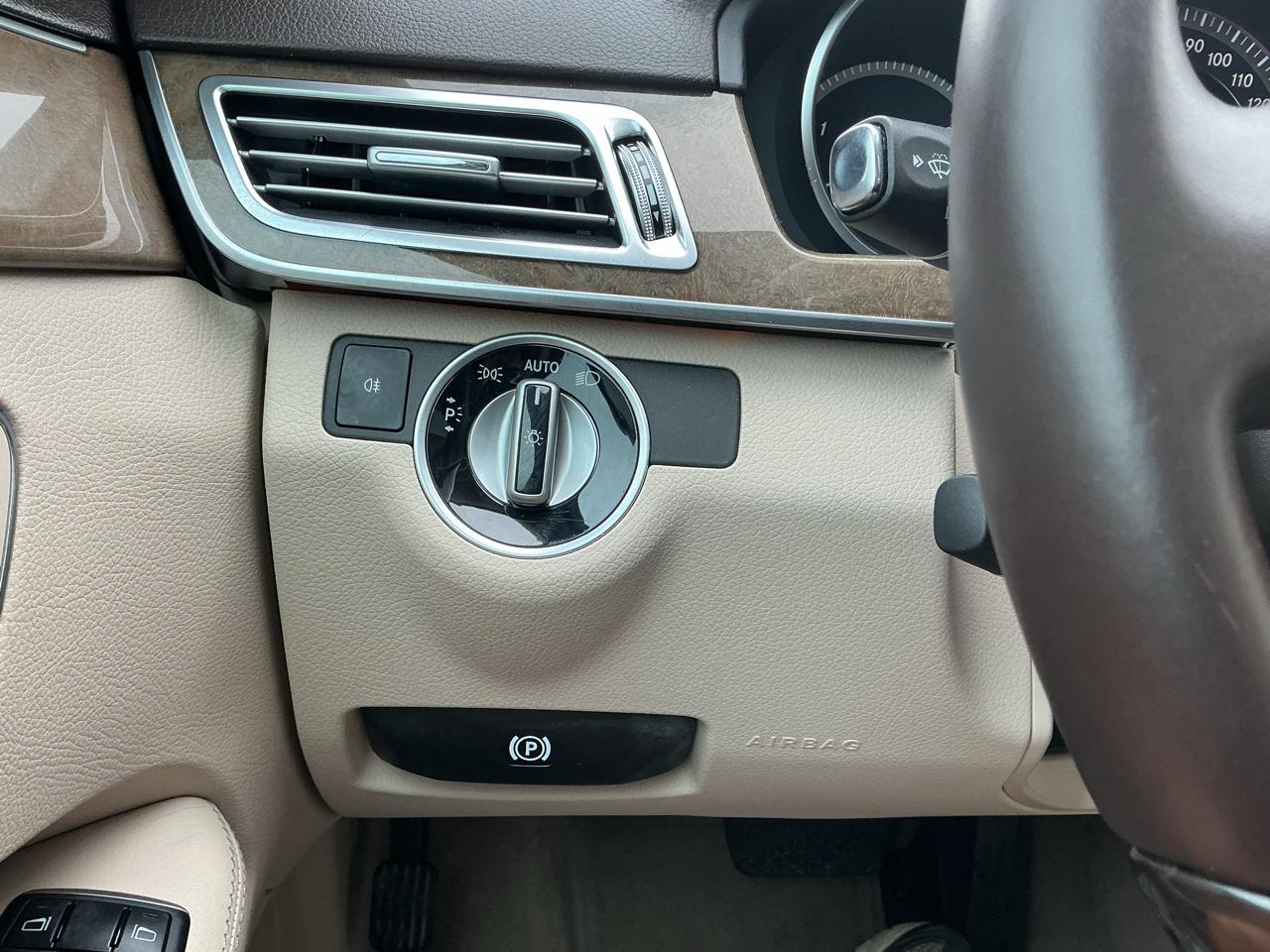 Mercedes-Benz E-Class E250 BlueTEC Sedan 2014