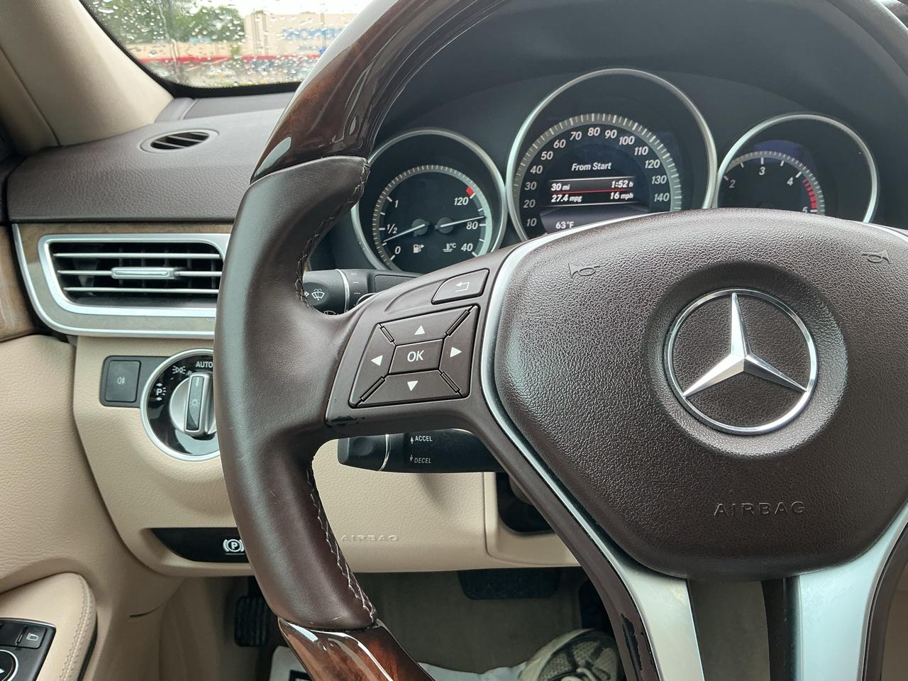 Mercedes-Benz E-Class E250 BlueTEC Sedan 2014