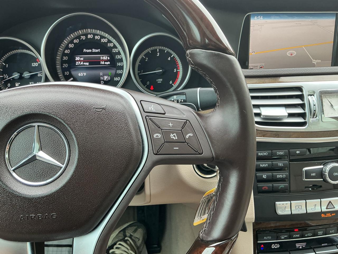 Mercedes-Benz E-Class E250 BlueTEC Sedan 2014