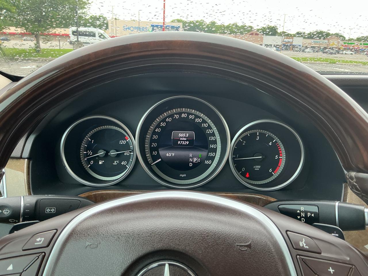 Mercedes-Benz E-Class E250 BlueTEC Sedan 2014
