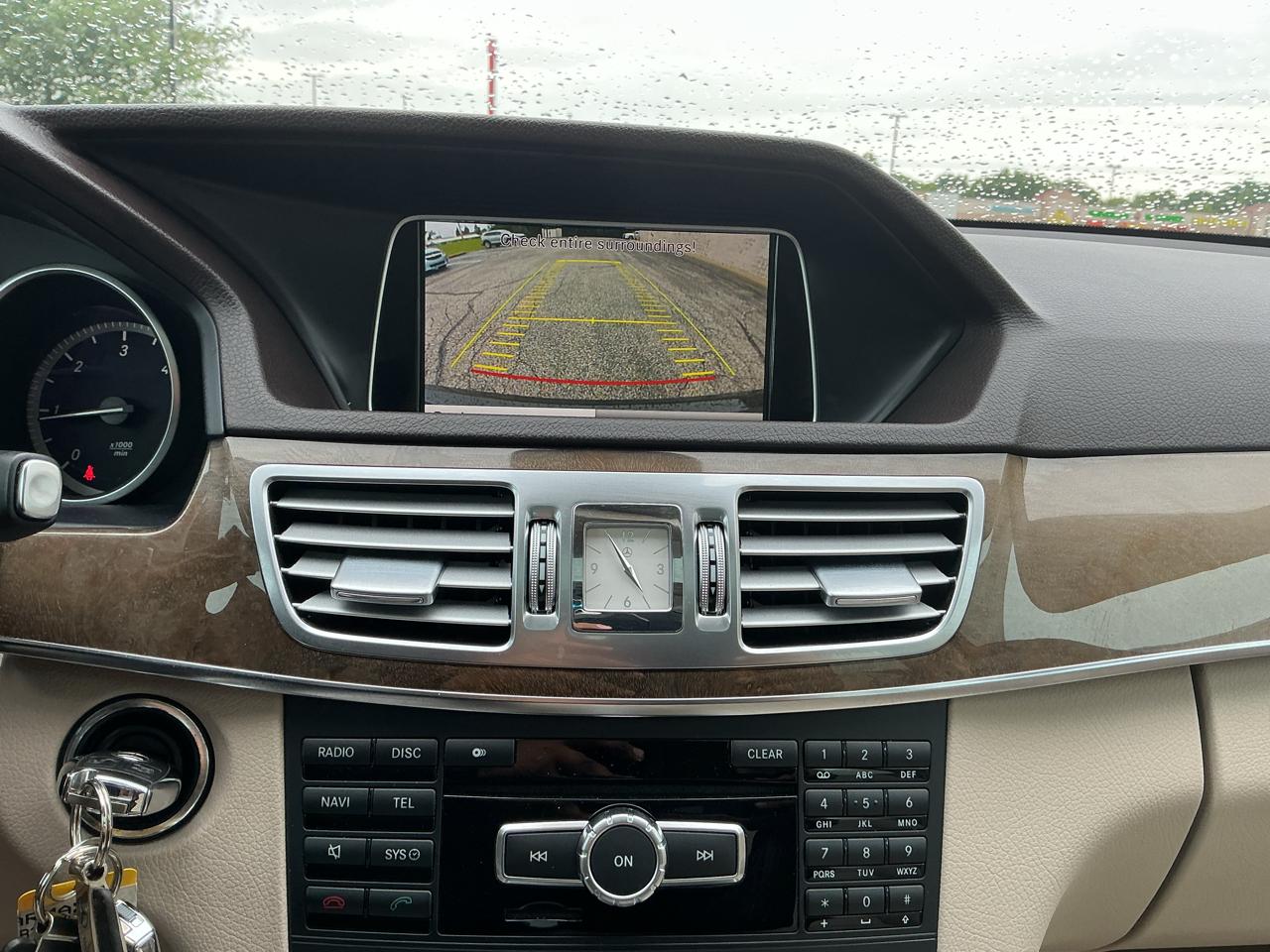 Mercedes-Benz E-Class E250 BlueTEC Sedan 2014