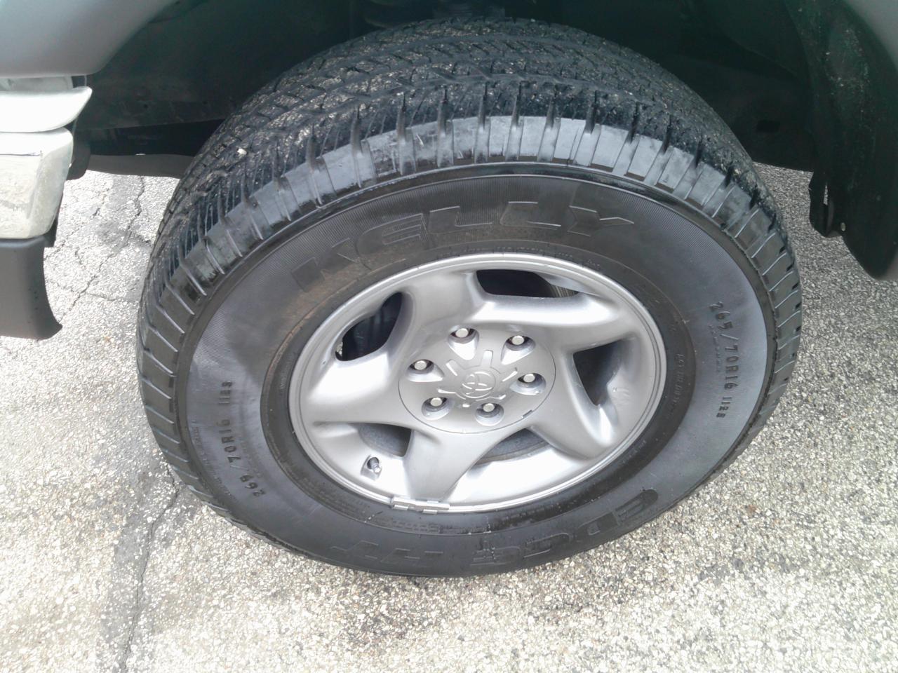 Toyota Tacoma Xtracab 4WD 2002