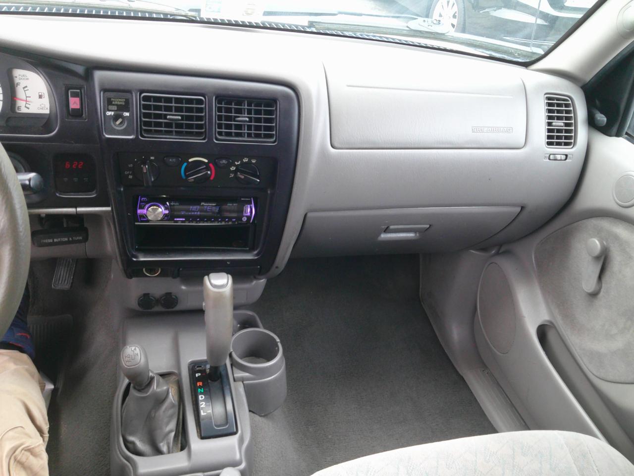 Toyota Tacoma Xtracab 4WD 2002