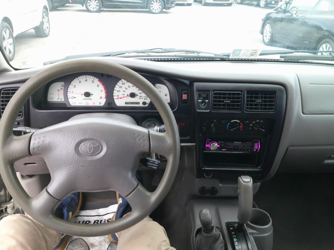 Toyota Tacoma Xtracab 4WD 2002
