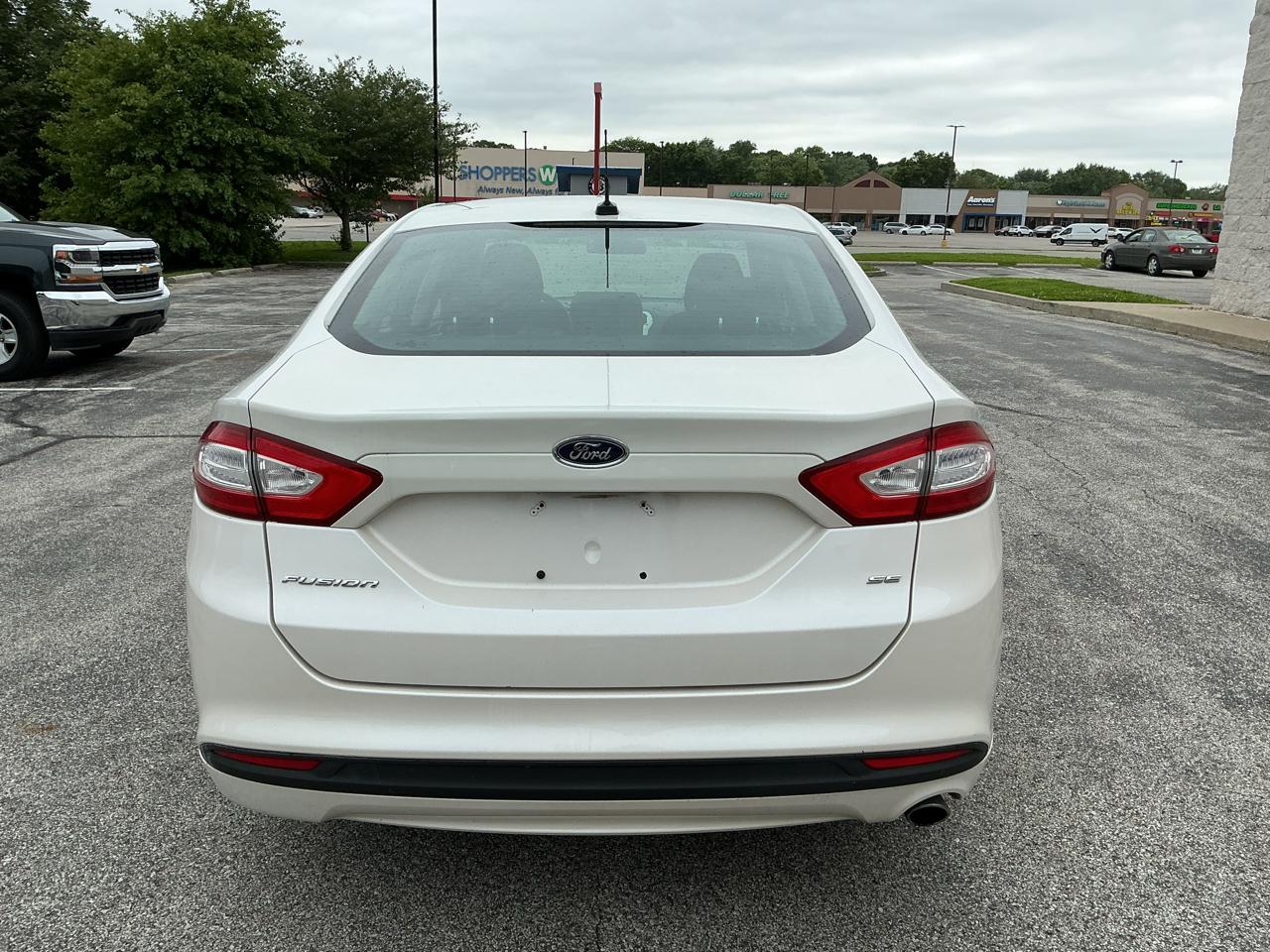Ford Fusion SE 2013