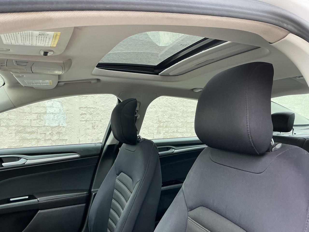 Ford Fusion SE 2013