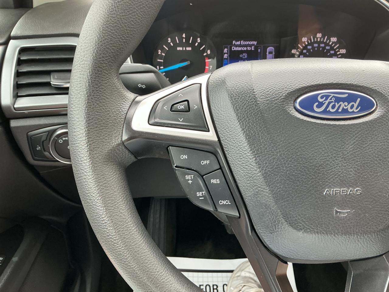 Ford Fusion SE 2013