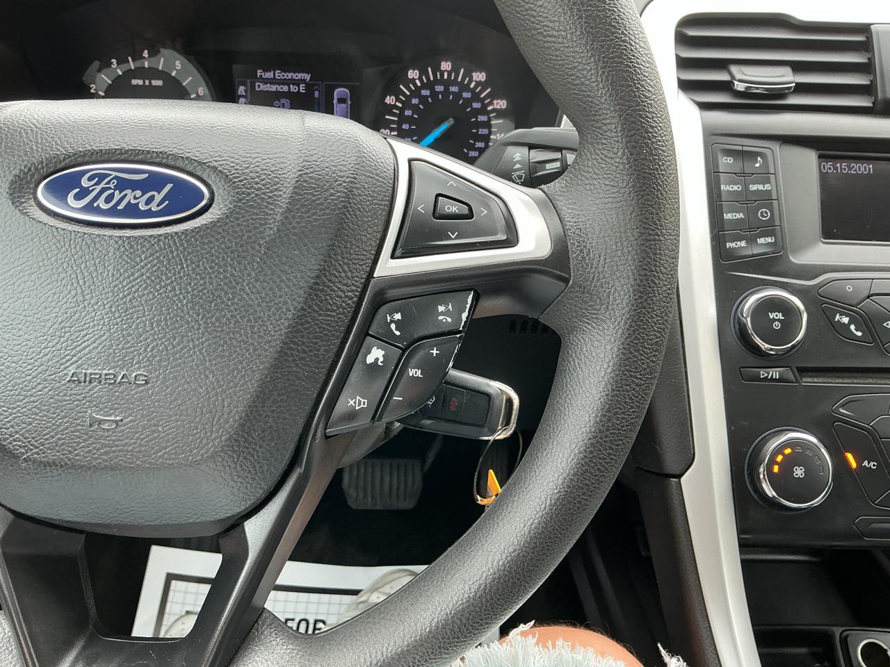 Ford Fusion SE 2013
