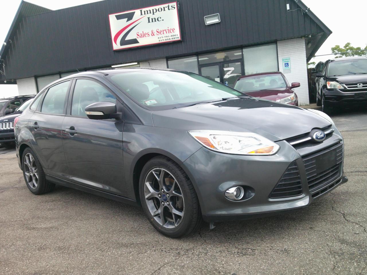 Ford Focus SE Sedan 2014
