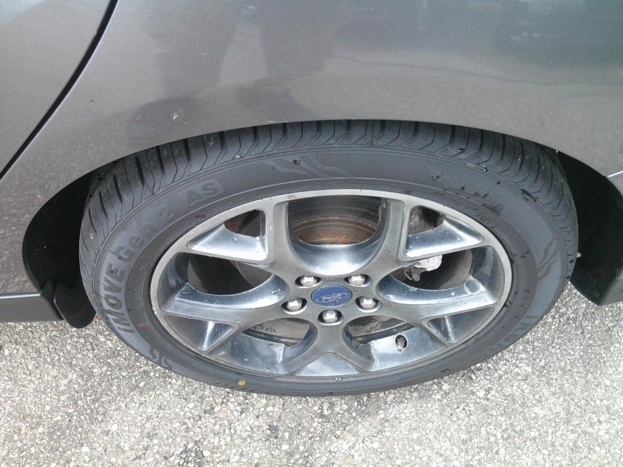 Ford Focus SE Sedan 2014