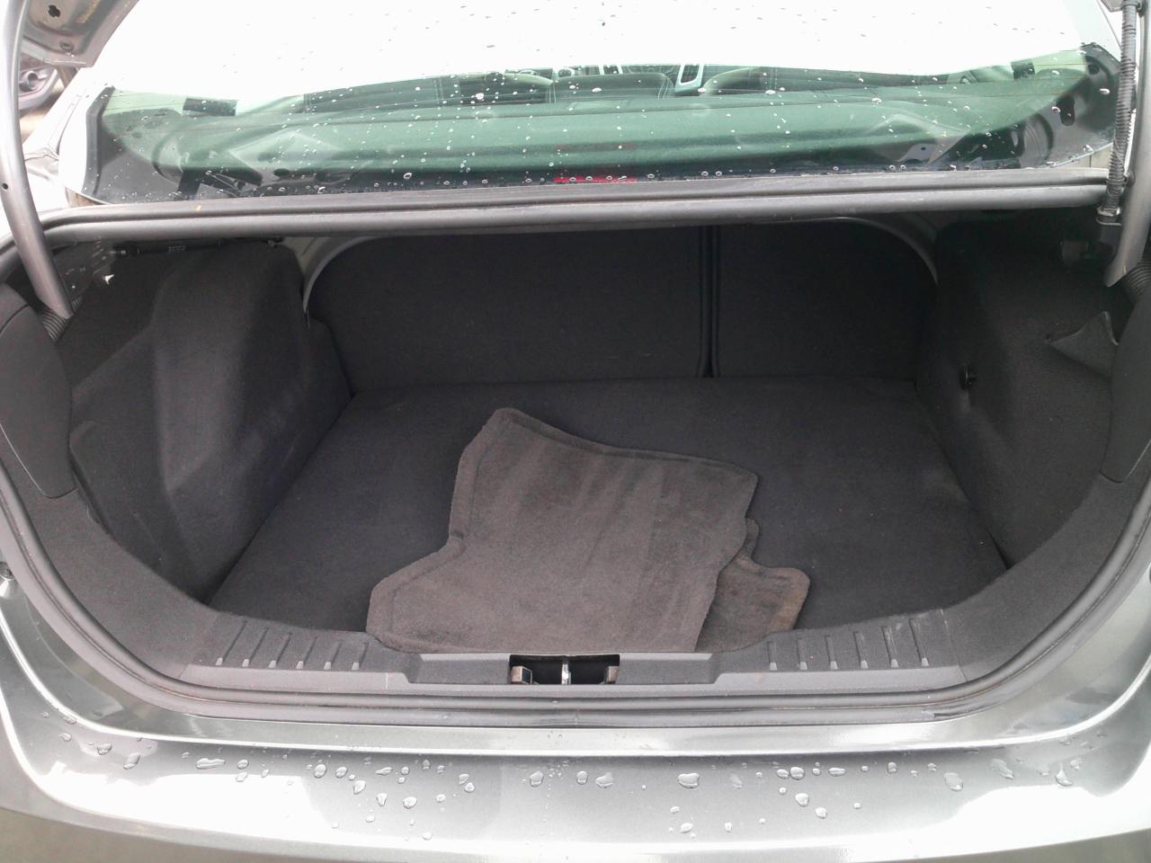 Ford Focus SE Sedan 2014