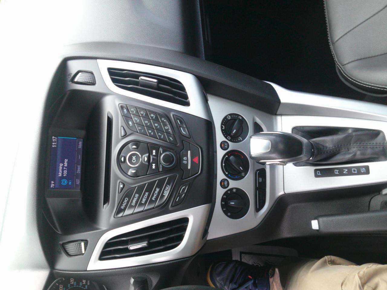 Ford Focus SE Sedan 2014