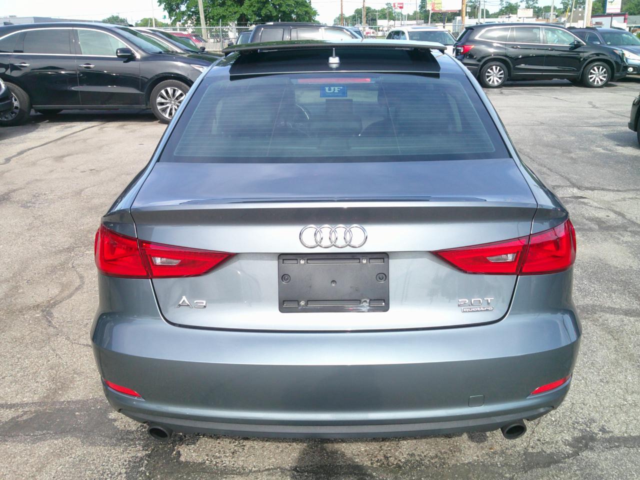 Audi A3 2.0T Premium Sedan quattro S tronic 2015