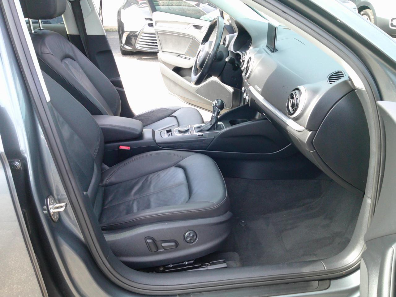 Audi A3 2.0T Premium Sedan quattro S tronic 2015