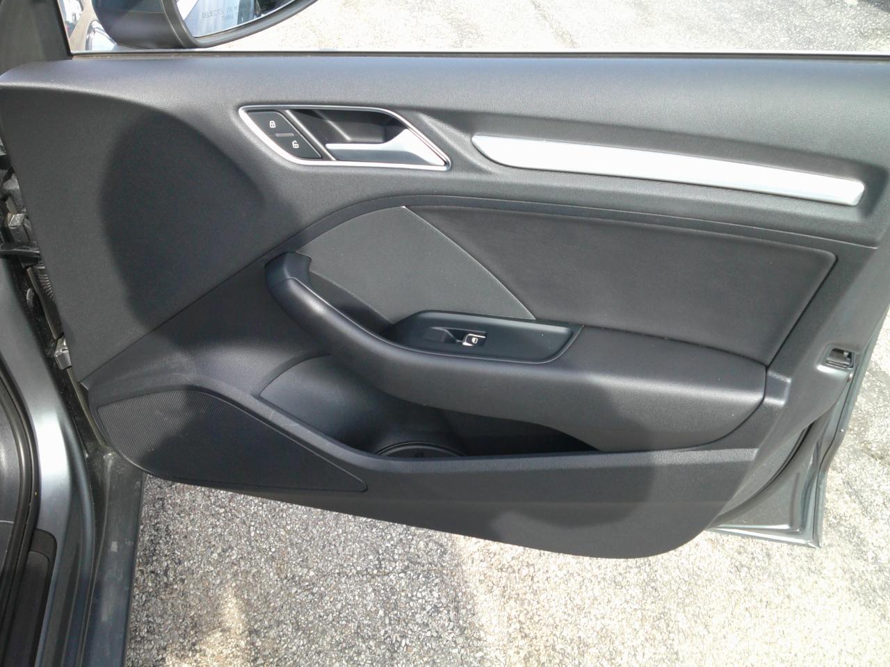 Audi A3 2.0T Premium Sedan quattro S tronic 2015