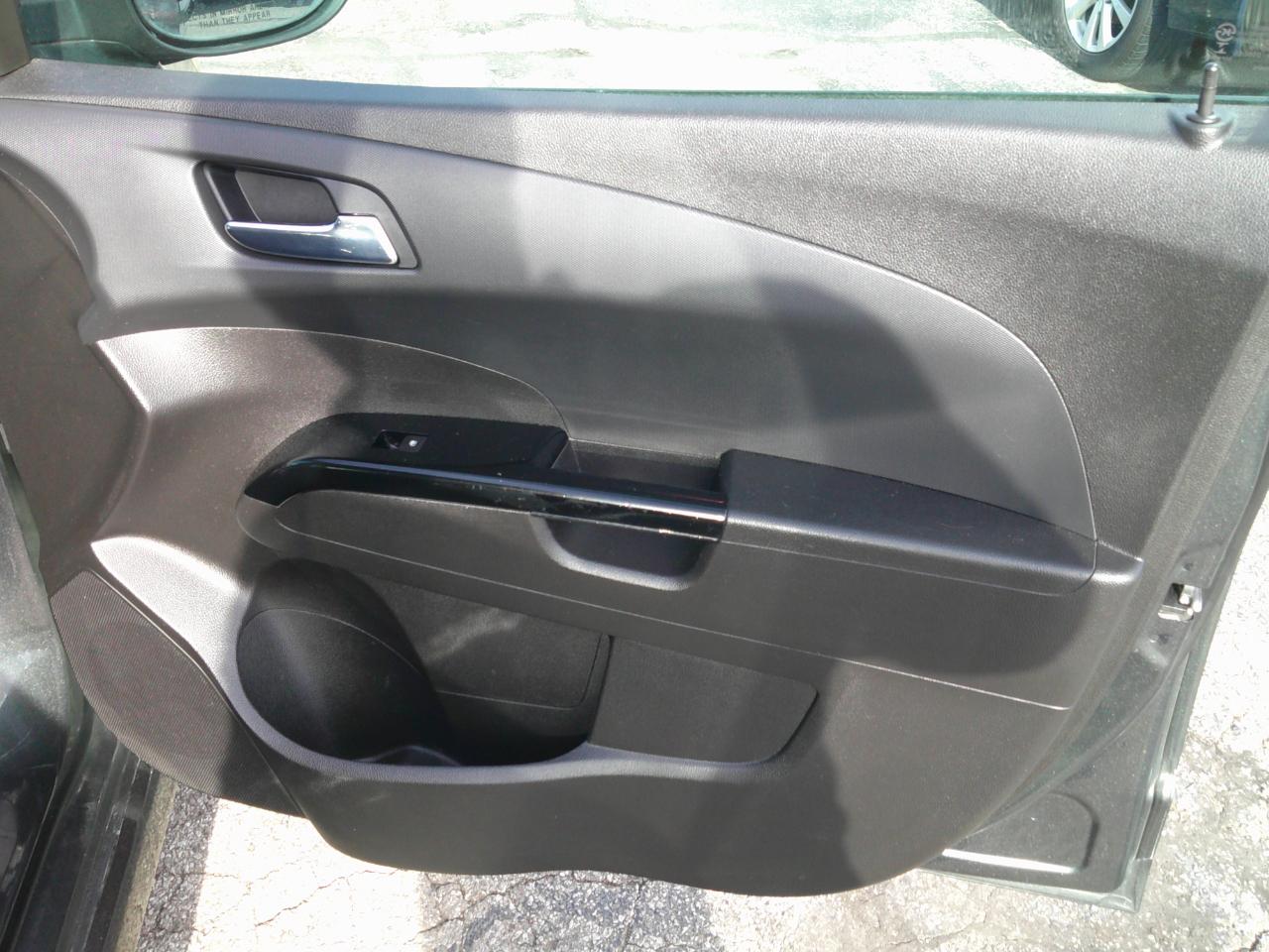 Chevrolet Sonic LT Auto Sedan 2017