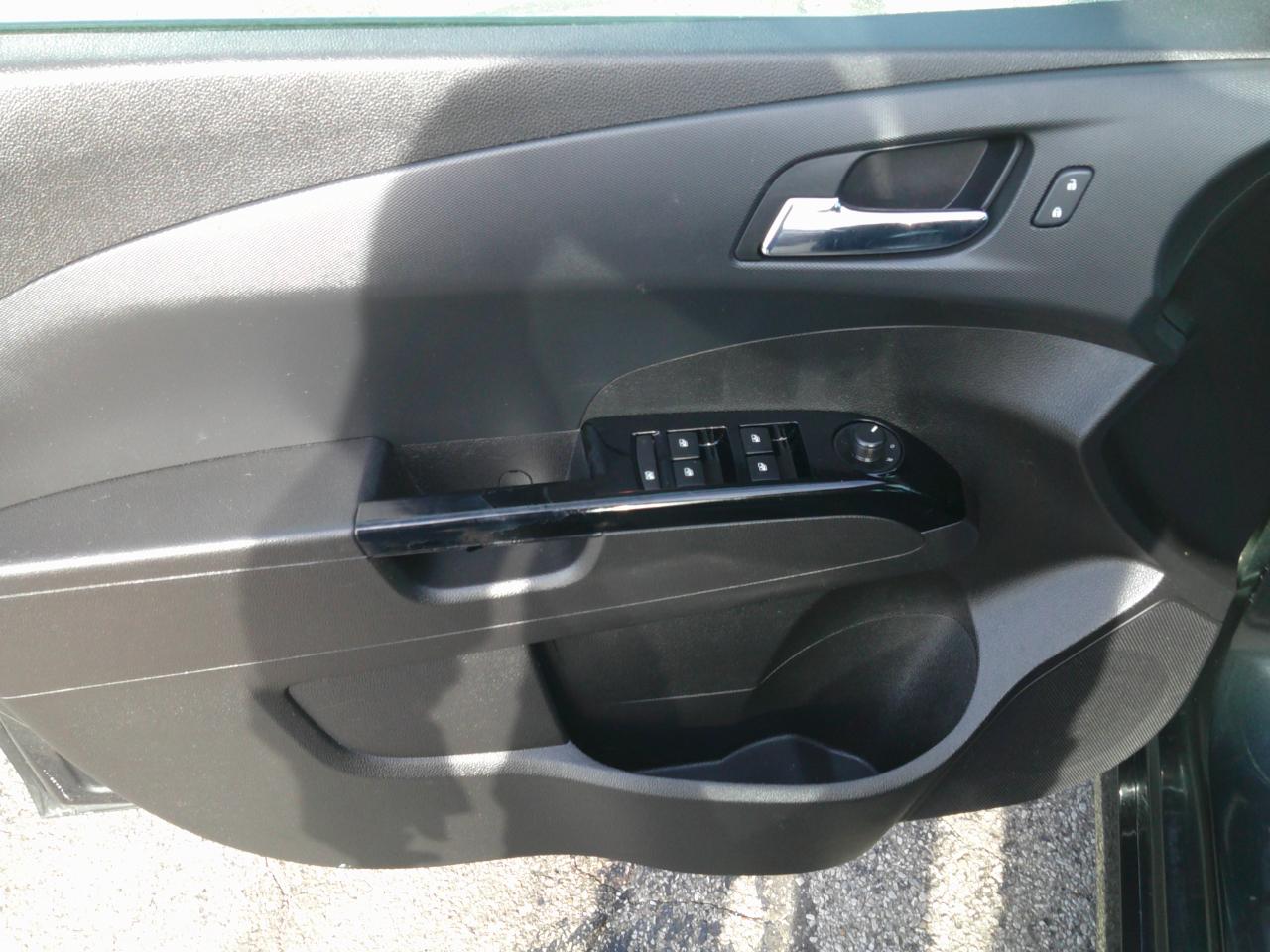 Chevrolet Sonic LT Auto Sedan 2017
