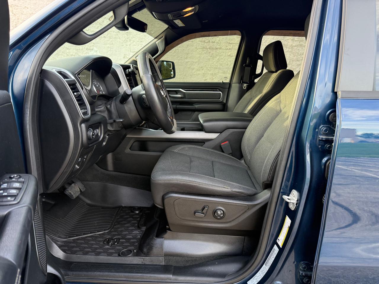 RAM 1500 Big Horn Crew Cab LWB 4WD 2019