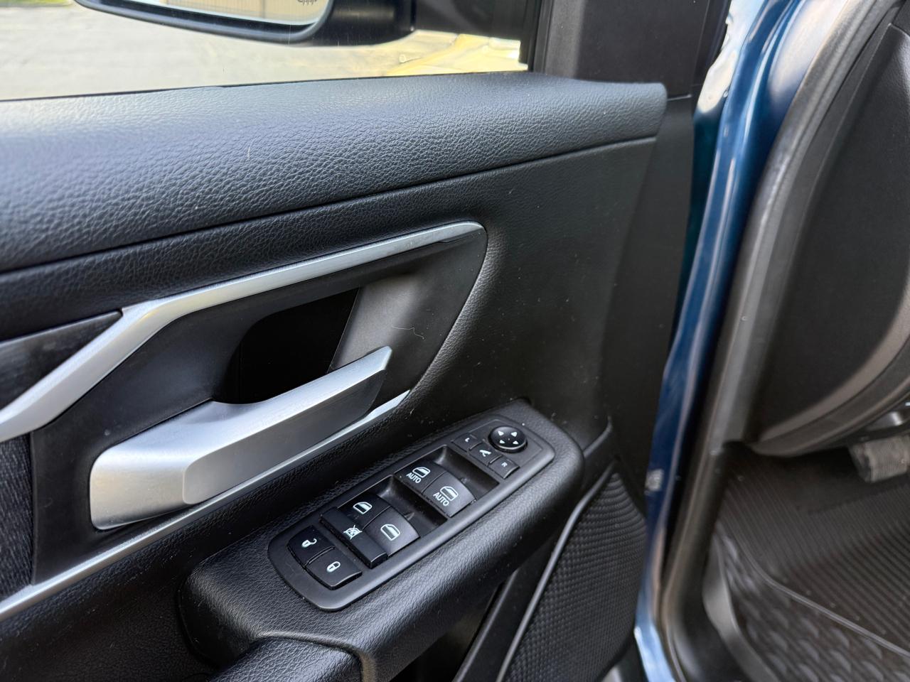 RAM 1500 Big Horn Crew Cab LWB 4WD 2019