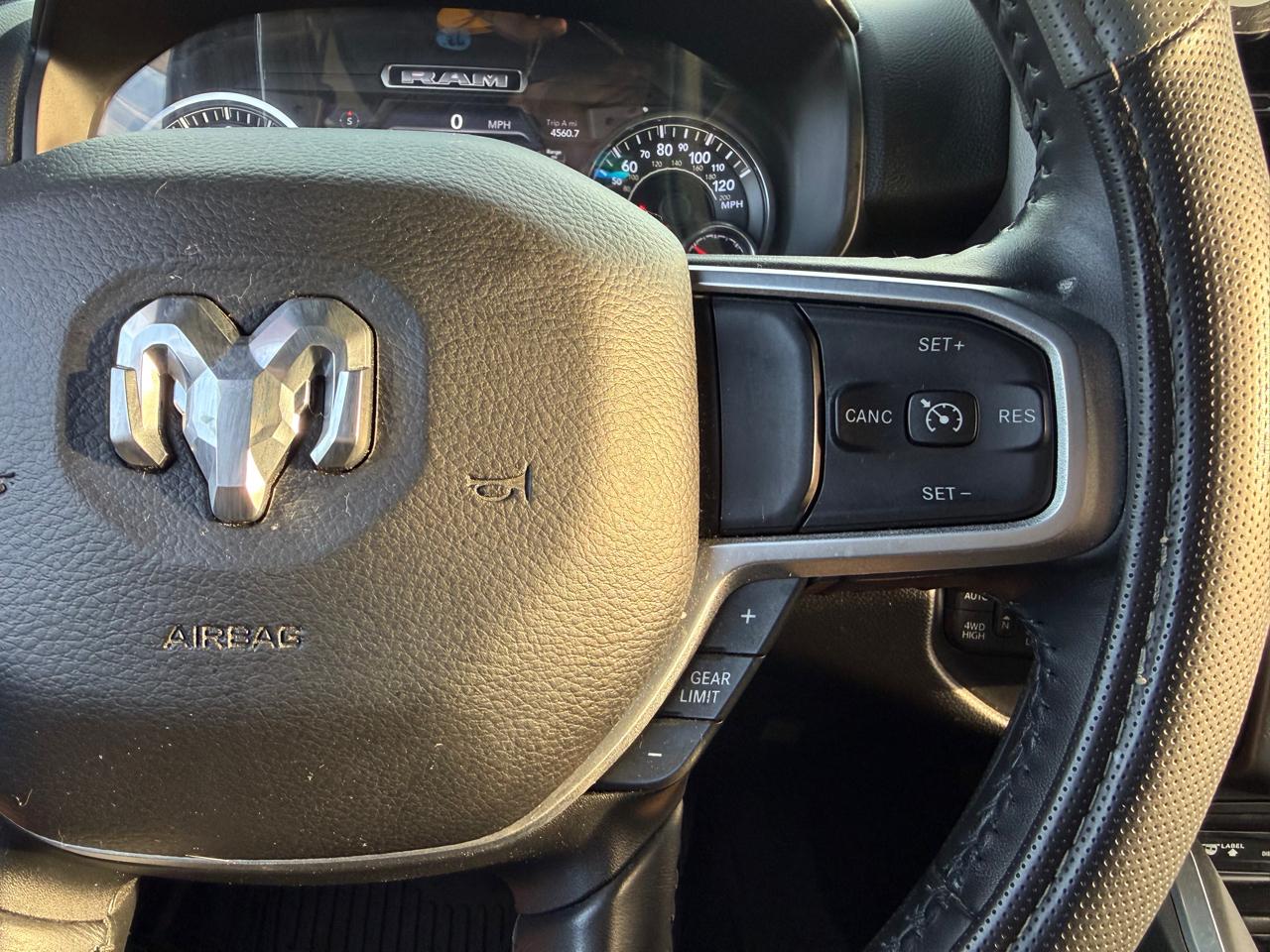 RAM 1500 Big Horn Crew Cab LWB 4WD 2019
