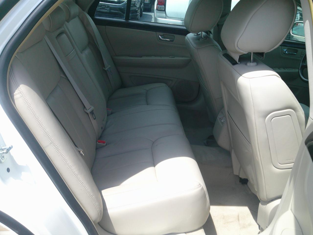 Cadillac DTS V8 2010