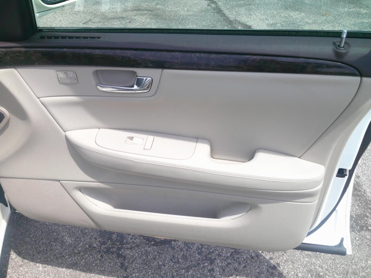 Cadillac DTS V8 2010